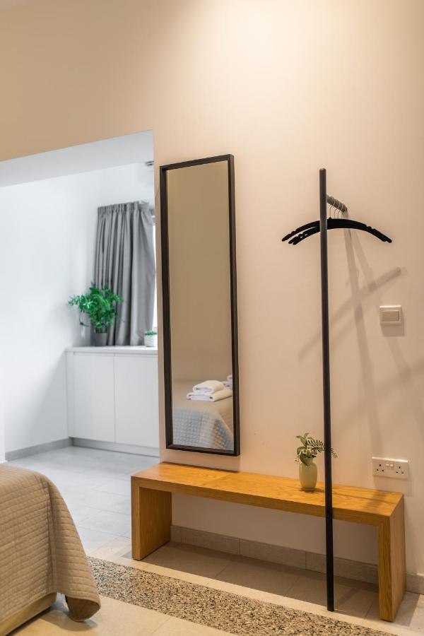 Rooms - Unique Staying In Paphos Centre 외부 사진