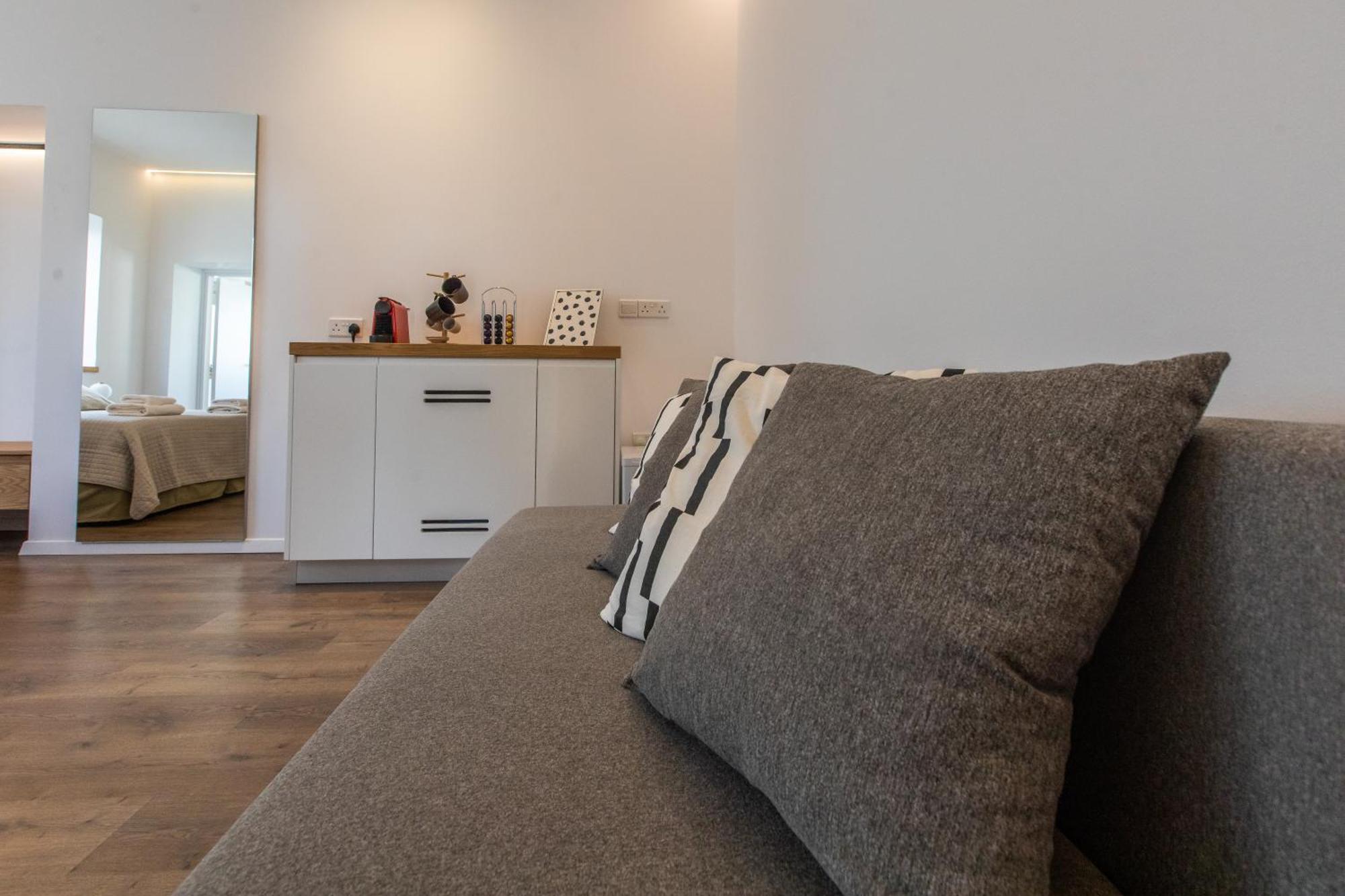 Rooms - Unique Staying In Paphos Centre 객실 사진