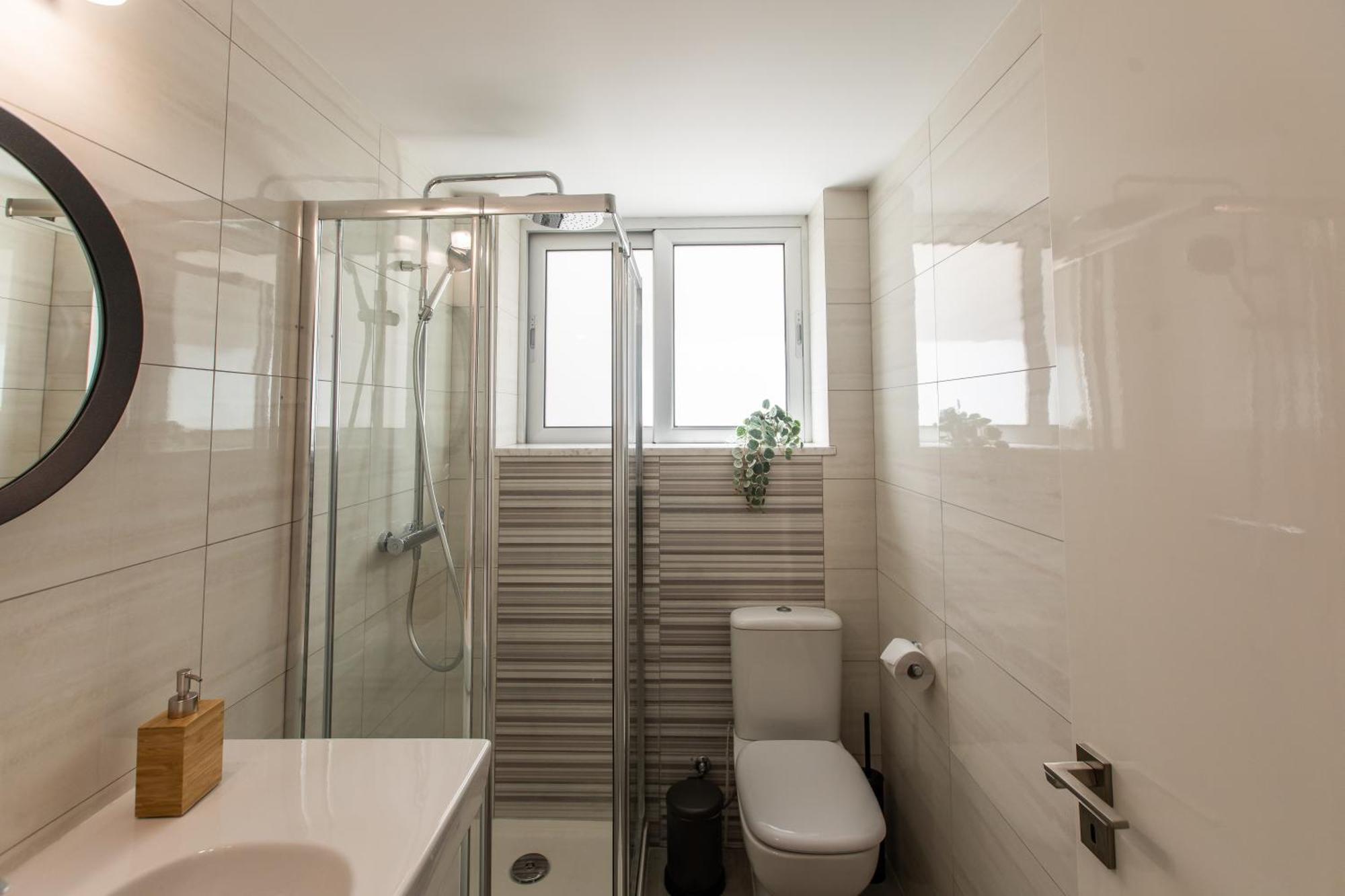 Rooms - Unique Staying In Paphos Centre 객실 사진